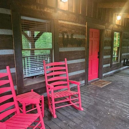 סביירוויל Southern Oak Cabin - Newly Remodeled - Close To All Attractions מראה חיצוני תמונה