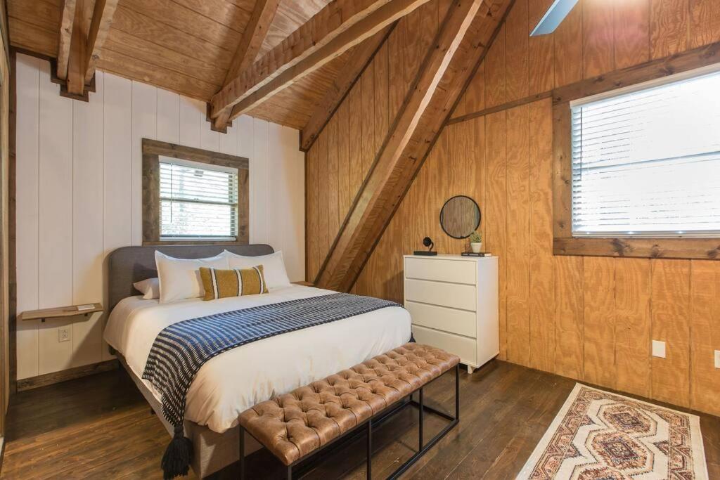 סביירוויל Southern Oak Cabin - Newly Remodeled - Close To All Attractions מראה חיצוני תמונה